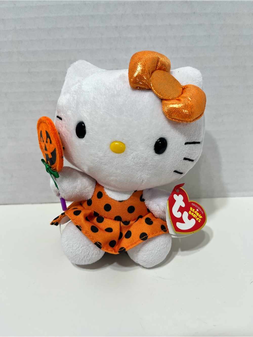 HELLO KITTY TY beanie baby Halloween plush with tags